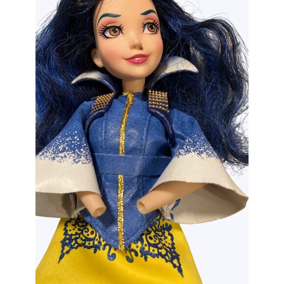 Disney Descendants Evie Doll 2014 By Hasbro - Picture 8 of 14